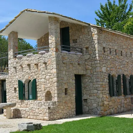 Marchelina Villa