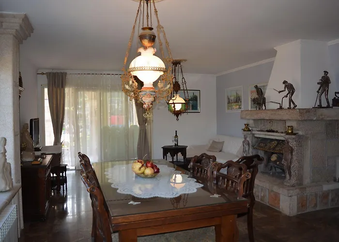 Marchelina Villa Grubine