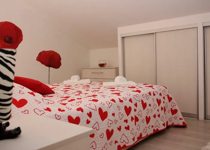 Marchelina Villa Grubine