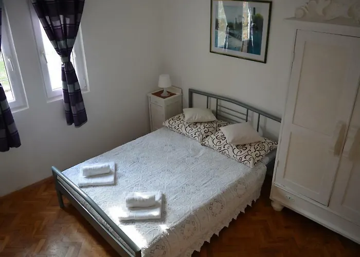 Marchelina Villa Grubine