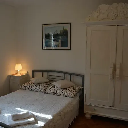 Marchelina Vila Grubine